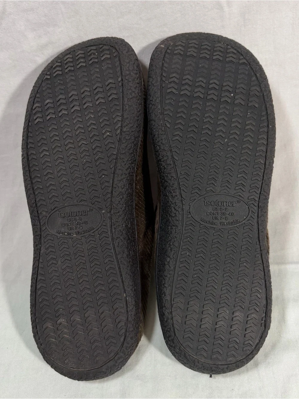 Isotoner Men's Brown Corduroy Slip-On Memory Foam House Slippers Size 8-9